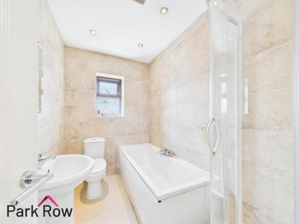 3 bed Terraced for sale Image 7