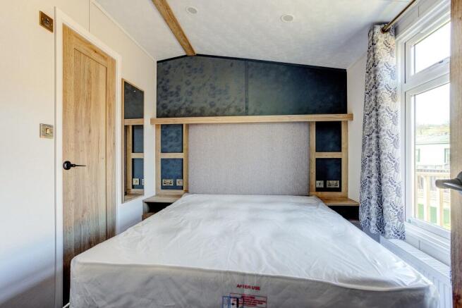 2 bed Caravan for sale Image 5