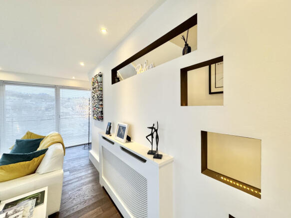 2 bed Apartment for sale Image 8