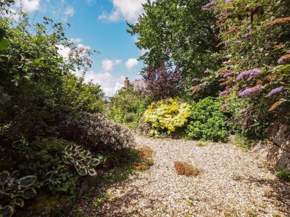 HIDDEN GARDEN