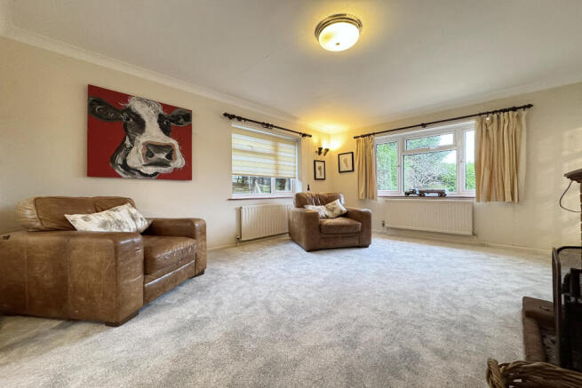 5DC Living Room 2 RM