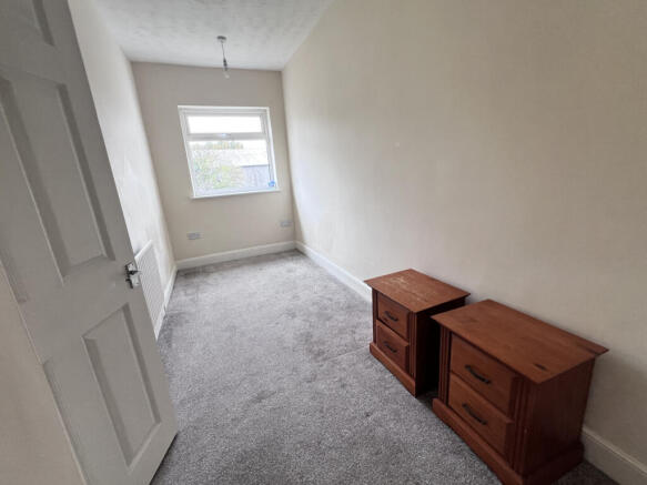 2 bed Terraced to rent Image 10
