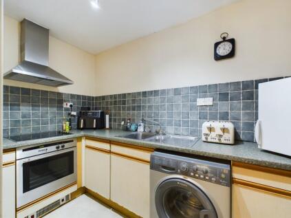 Romana Court, Sidney Road, Staines-upon-Thames, Surrey, TW18