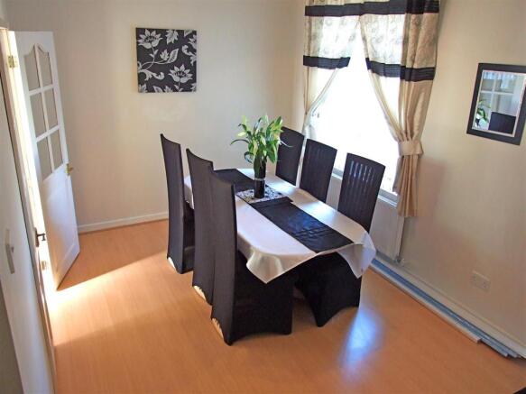 PHOTO-DINING ROOM