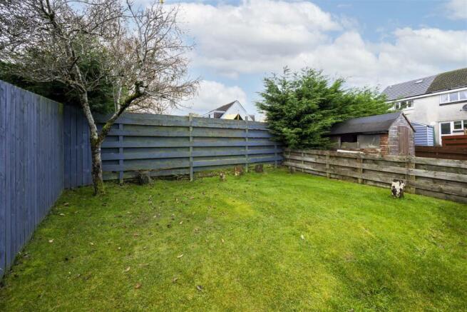 48_NETHERHOUSE_AVE_LENZIE_004.JPG