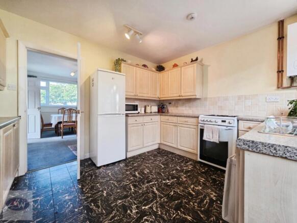3 bed Detached Bungalow for sale Image 5