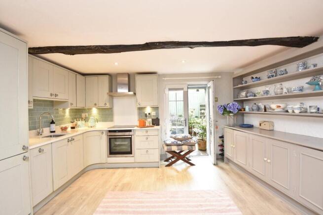 2 bed Semi-Detached for sale Image 6