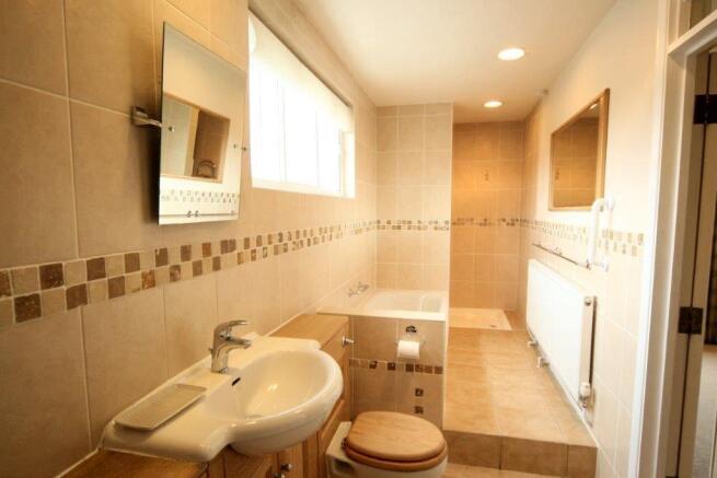 En-suite Bathroom