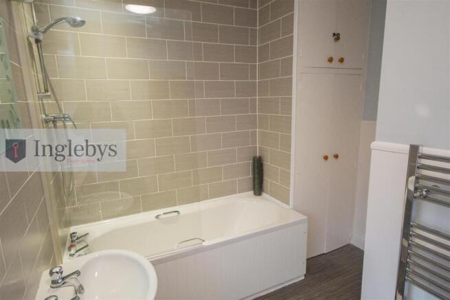 2 bed Terraced for sale Image 9
