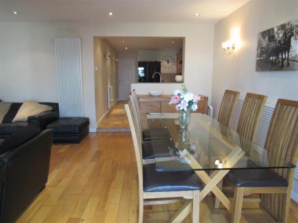 Lounge/ diner
