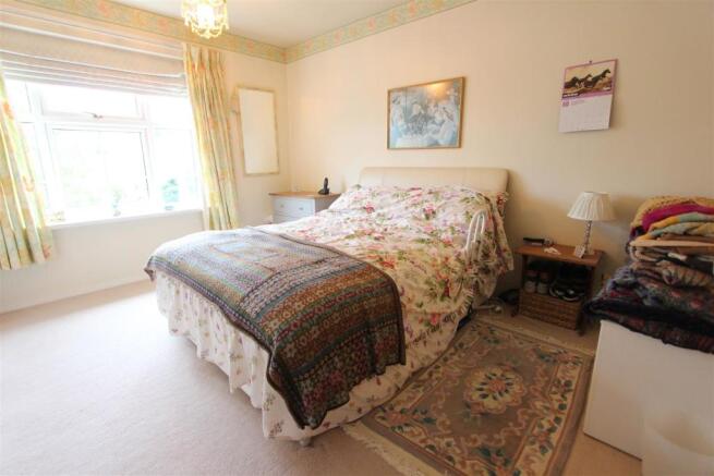 6 - Bedroom 1.JPG
