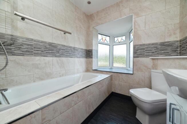 3 bed Semi-Detached for sale Image 12