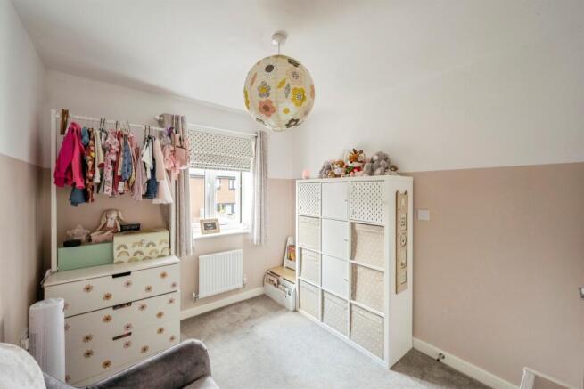 3 bed Semi-Detached for sale Image 10