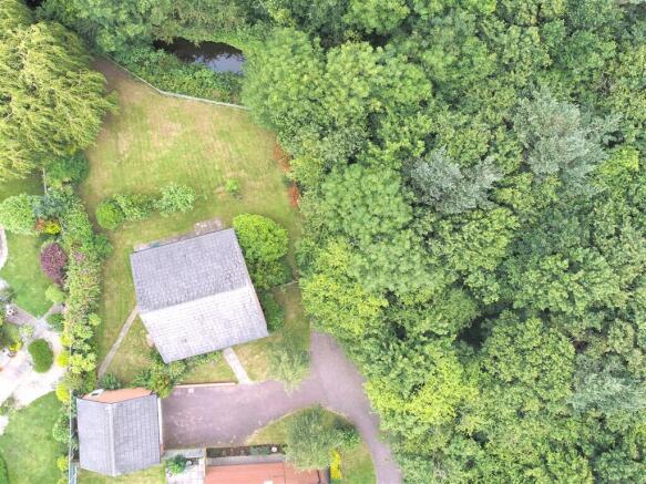 Holgate Drive, Sundorne Grove, Shrewsbury photo 3