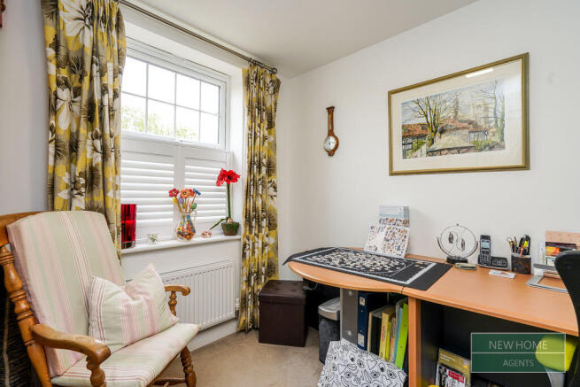 4 bed Detached for sale Image 11