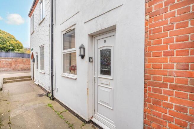 2-bed terraced on North Quay, Great Yarmouth, NR30 1JD, £110,000