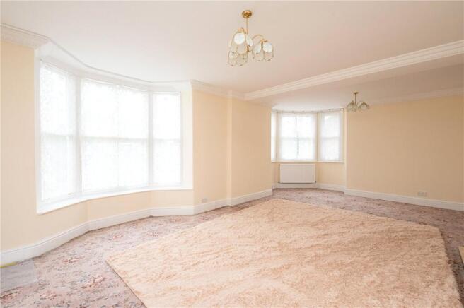 5 bed Detached for sale Image 5