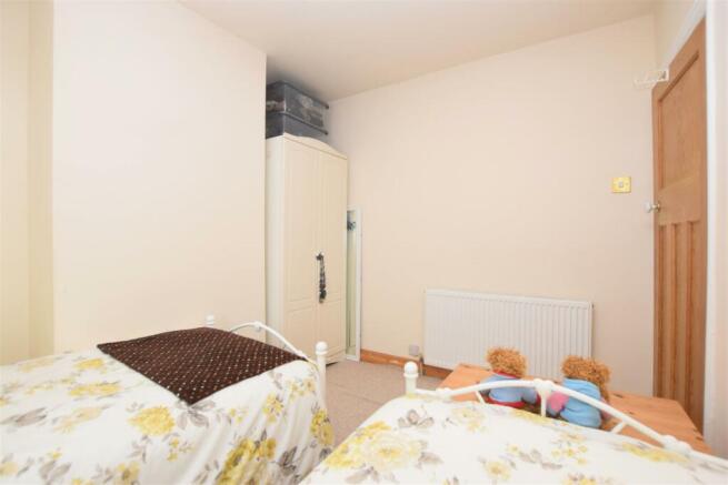 Bedroom 2 V2.JPG