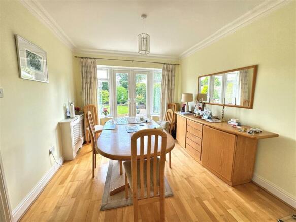 Dining Room.jpg