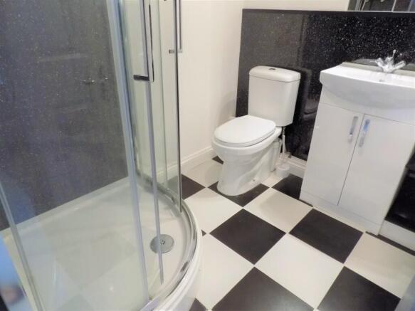 Bedroom Five Ensuite