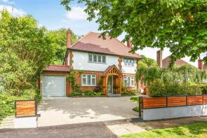 43, Green Curve, Banstead SM7 1NS