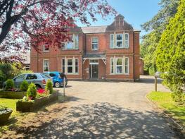 19, 174 Hucclecote Lodge, Hucclecote Road, Hucclecote, Gloucester GL3 3SH