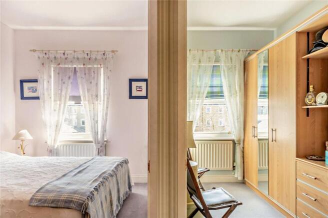 4 bed Terraced for sale Image 11