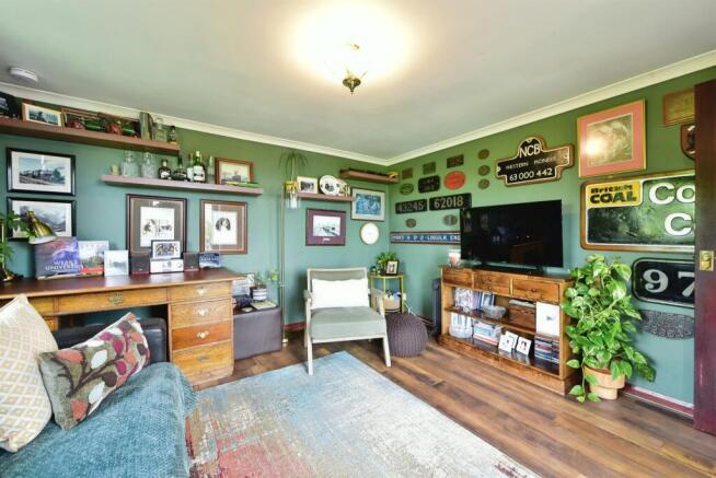3 bed Detached for sale Image 7