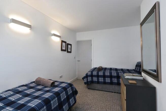 3 bed Apartment for sale Image 10