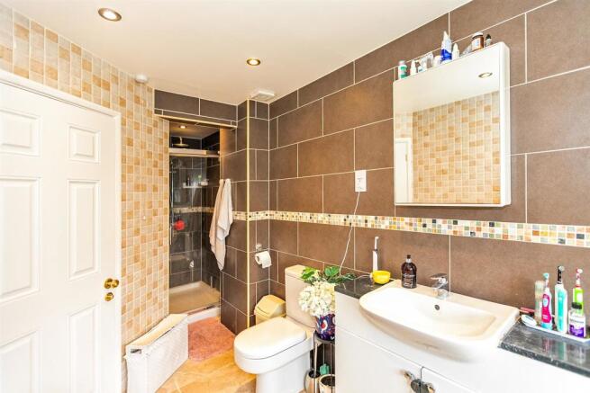 _MG_5165 Bathroom.jpg