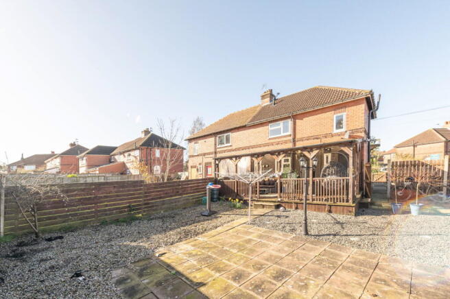 3 bed Semi-Detached for sale Image 4