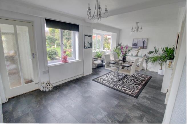 Highfields Road, Witham, CM8 (8)