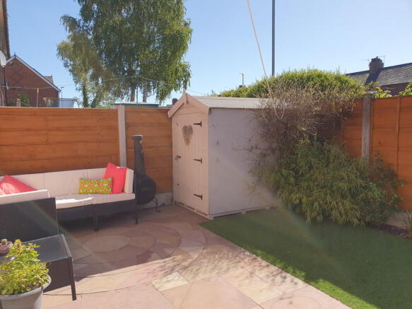 Photo 12