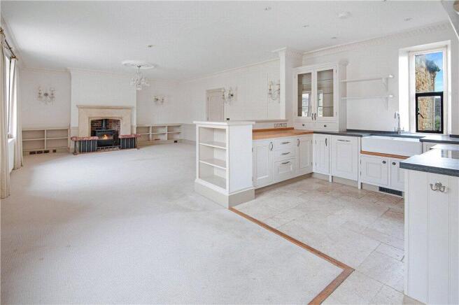 Sitting/Dining room