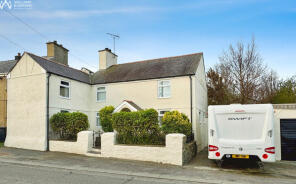 Berth, Llanfachraeth, Holyhead LL65 4UP
