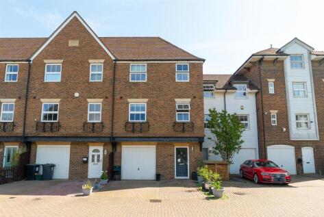 Medway Court, Aylesford