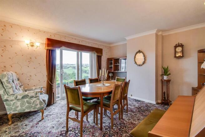 2 bed Detached Bungalow for sale Image 4