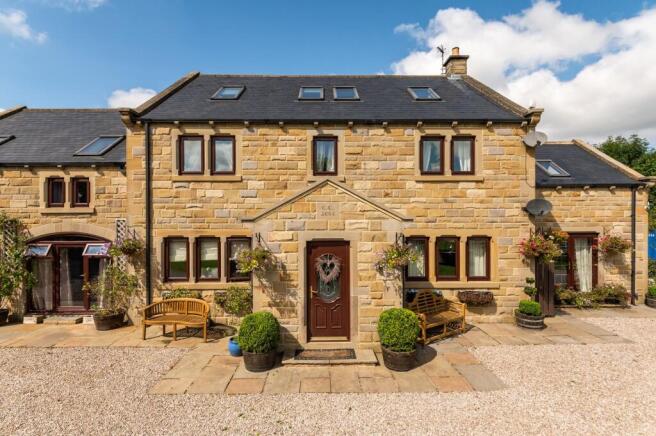 8 bed Detached for sale Image 6