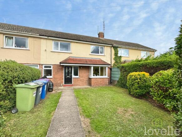 3-bed terraced on Heapham Road, Gainsborough, DN21, £120,000