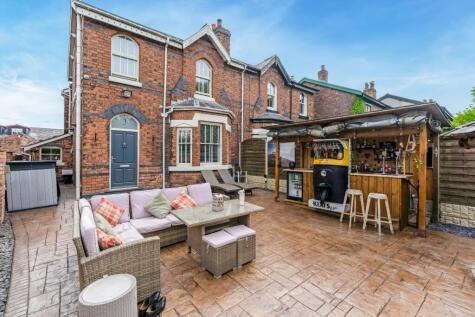 West View, Ormskirk