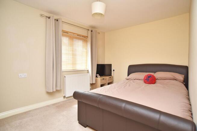 4 bed Detached for sale Image 10