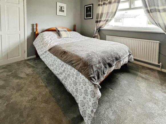 3 bed Semi-Detached for sale Image 12