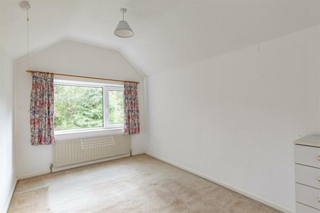 Bedroom 3-1.jpg