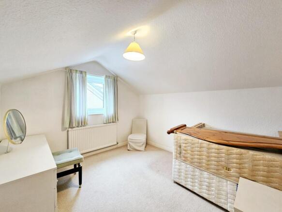 3 bed Semi-Detached Bungalow for sale Image 9