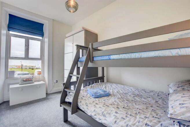 2 bed Apartment for sale Image 10