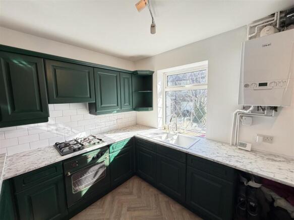2 bed House for sale Image 8