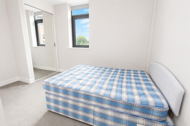 2 bed Flat to rent Image 8