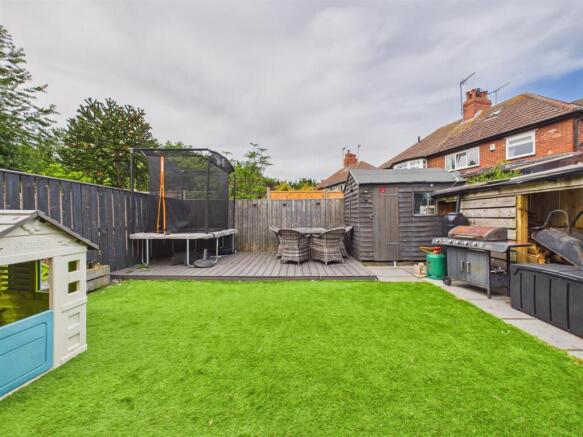 3 bed Semi-Detached for sale Image 10