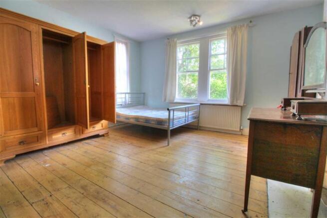 Bedroom 1:
