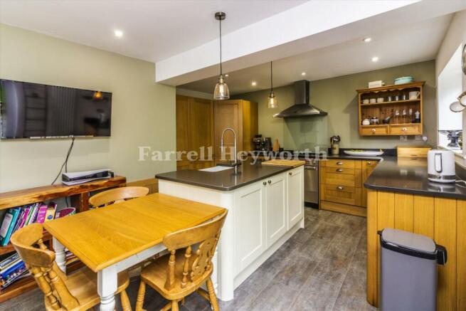 Kitchen Diner image 